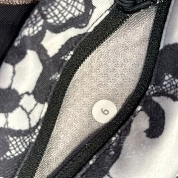 Lululemon Run For Your Life Cropped - Picture 3 of 6